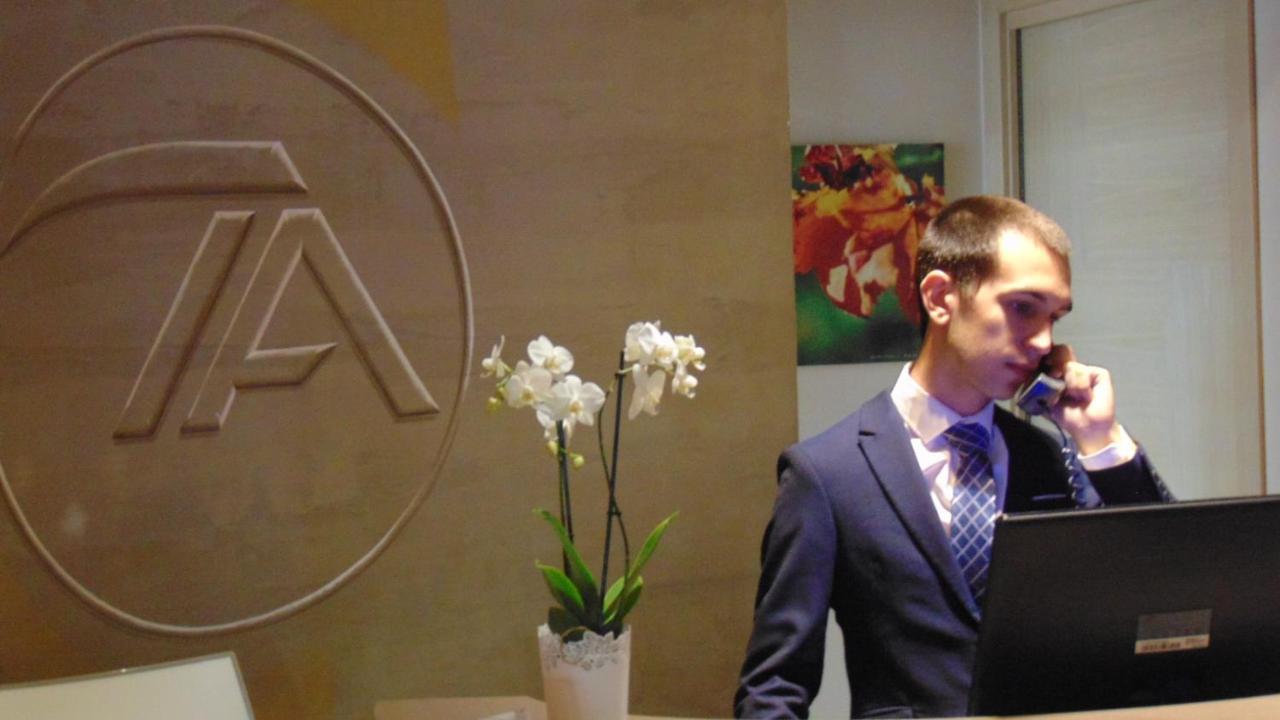 Turin Airport Hotel & Residence San Francesco al Campo Luaran gambar