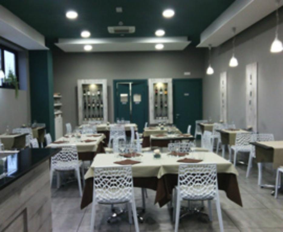 Turin Airport Hotel & Residence San Francesco al Campo Luaran gambar